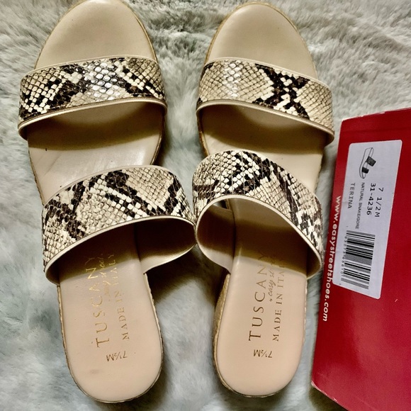 Tuscany by Easy Street Wedges - Picture 4 of 8